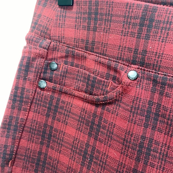 Liverpool Jeans Co Pull On Red Black Plaid Skinny Pants Trouser Womens Size 6/28 - Picture 2 of 9